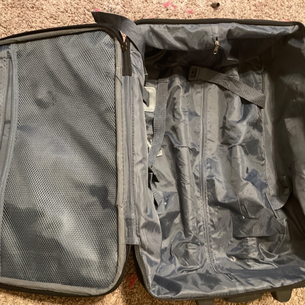 Elite Suitcase - Picture 3 of 3